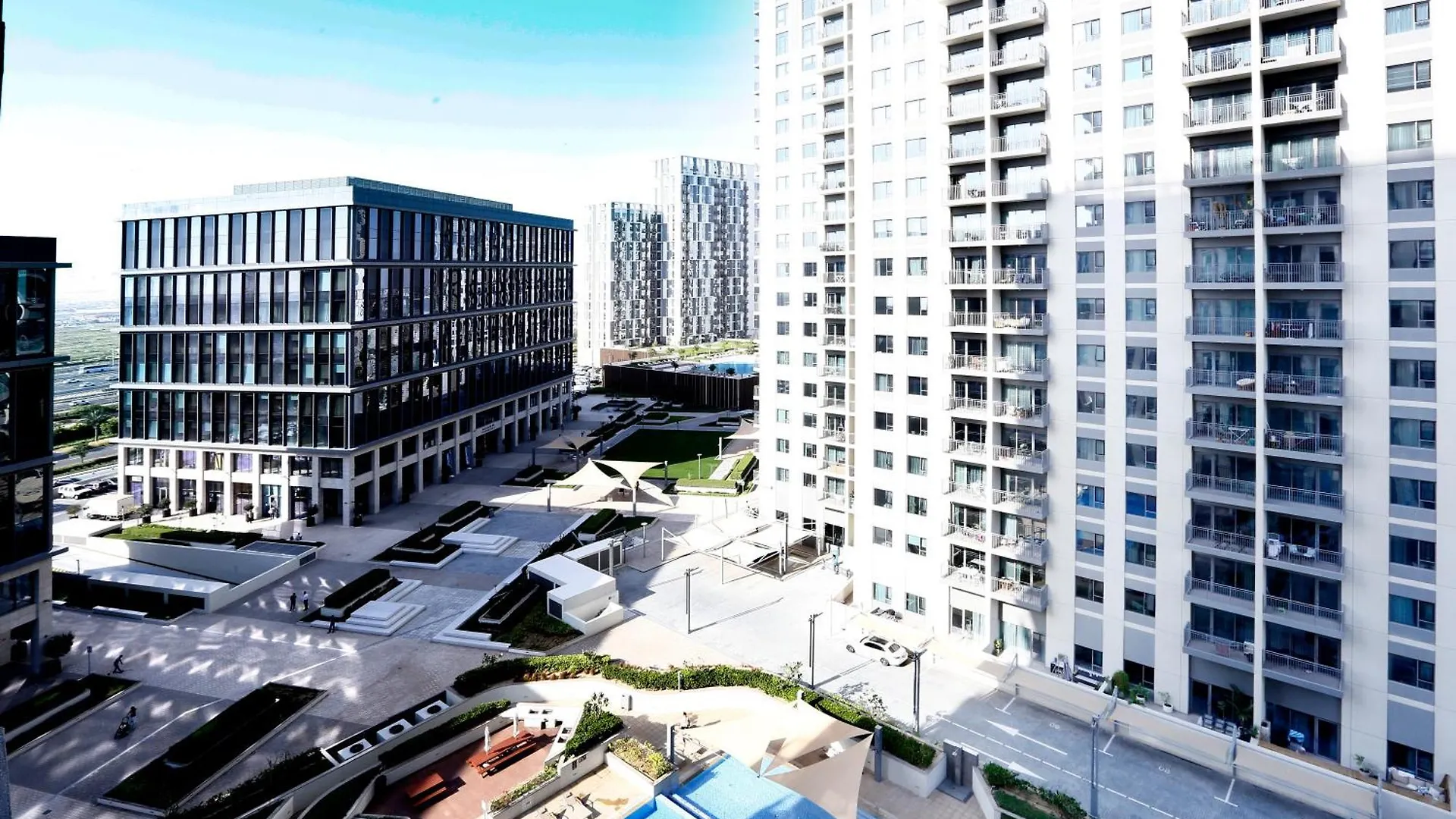 Brown Stone - Dubai Hills Mall الإمارات العربية المتحدة