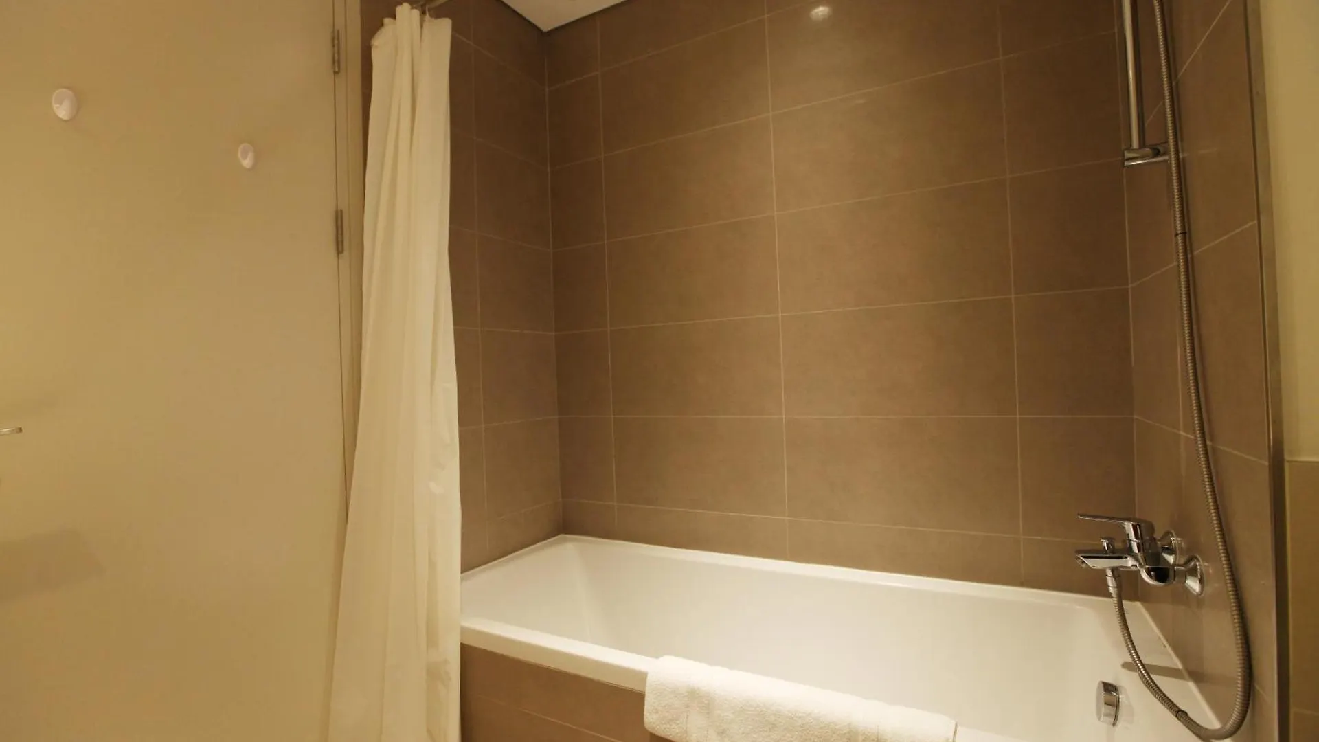 Brown Stone - Dubai Hills Mall Apartment