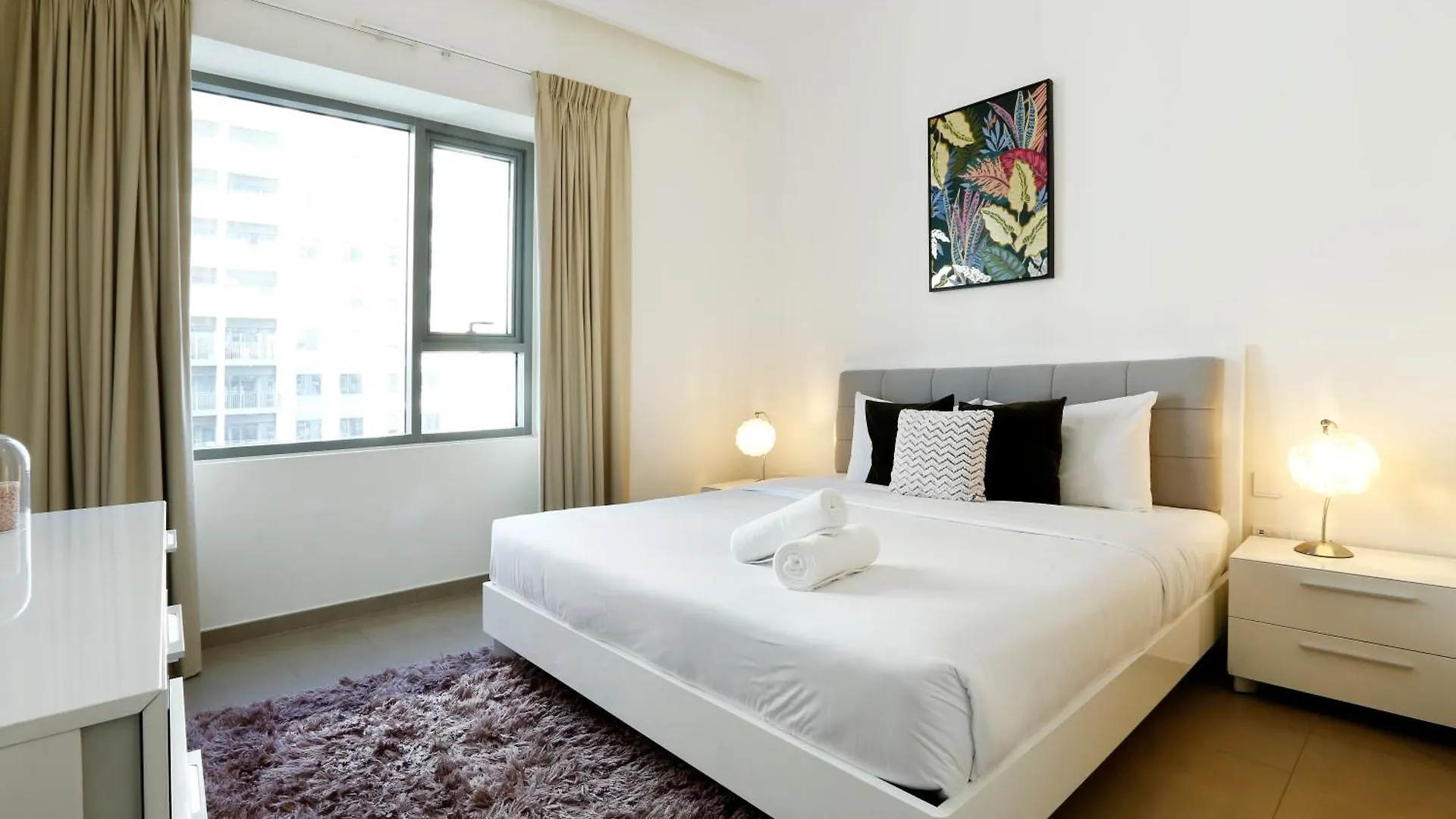 Brown Stone - Dubai Hills Mall الإمارات العربية المتحدة
